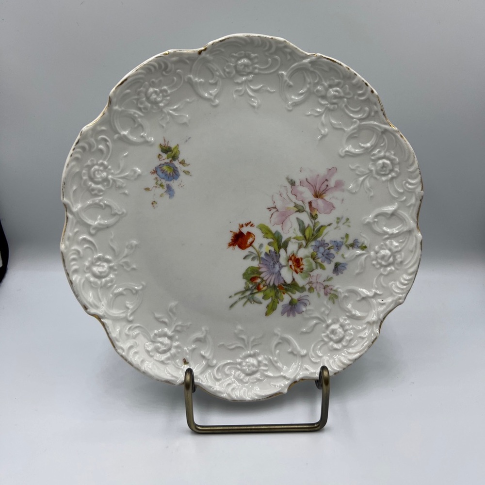 RareCarlsbad White Bone China Plate Pink Blue Floral Pattern Gilded Scallop Edge